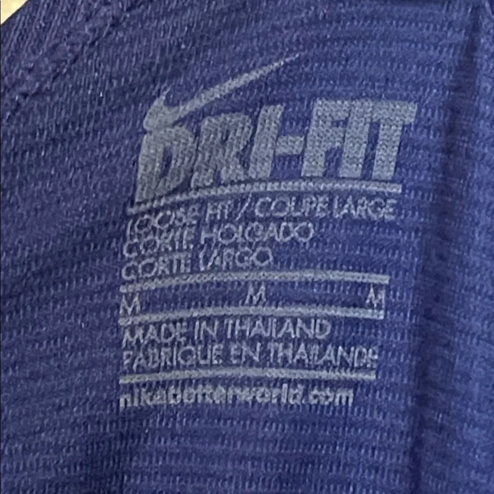 Nike Women's Dark Blue and Light Blue Tank Top medium, loose fit, dri-fit